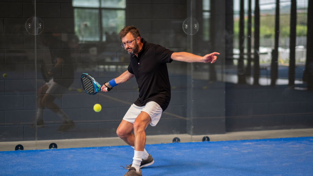 O boom do padel no Brasil e no mundo em 2026