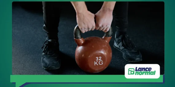 Exercícios com Kettlebell que Todo Jogador de Futebol Deveria Conhecer